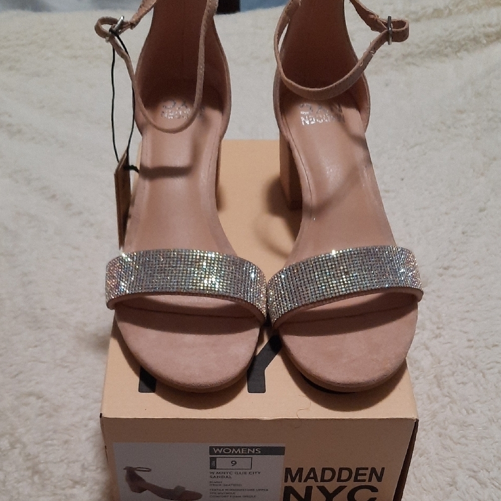 Women's Tan Heeled Sandals